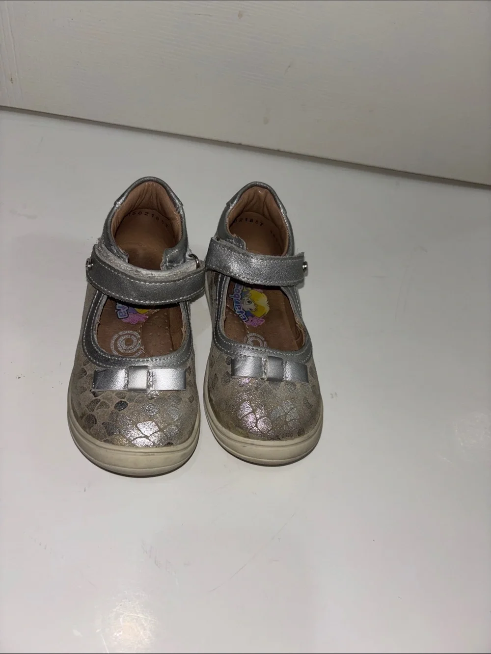 Girls Metallic Silver Mary Jane Dress Shoes with Bow Accent